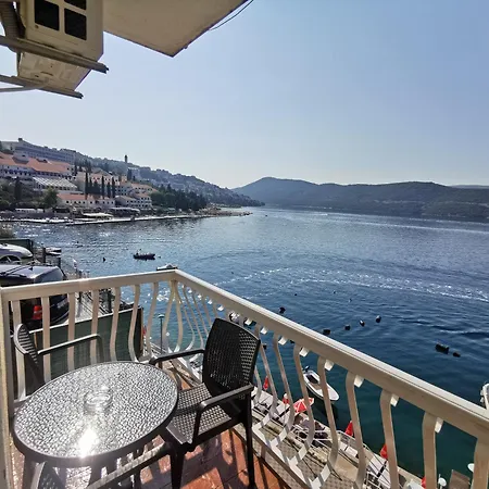 Lezenic M ゲストハウス *