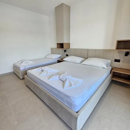 Lezenic M * Neum