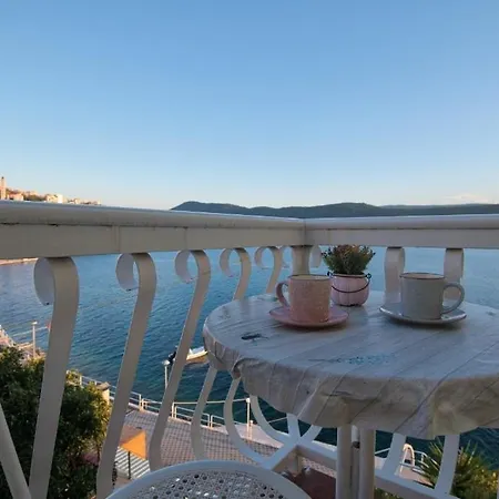 Lezenic M Vendégház Neum